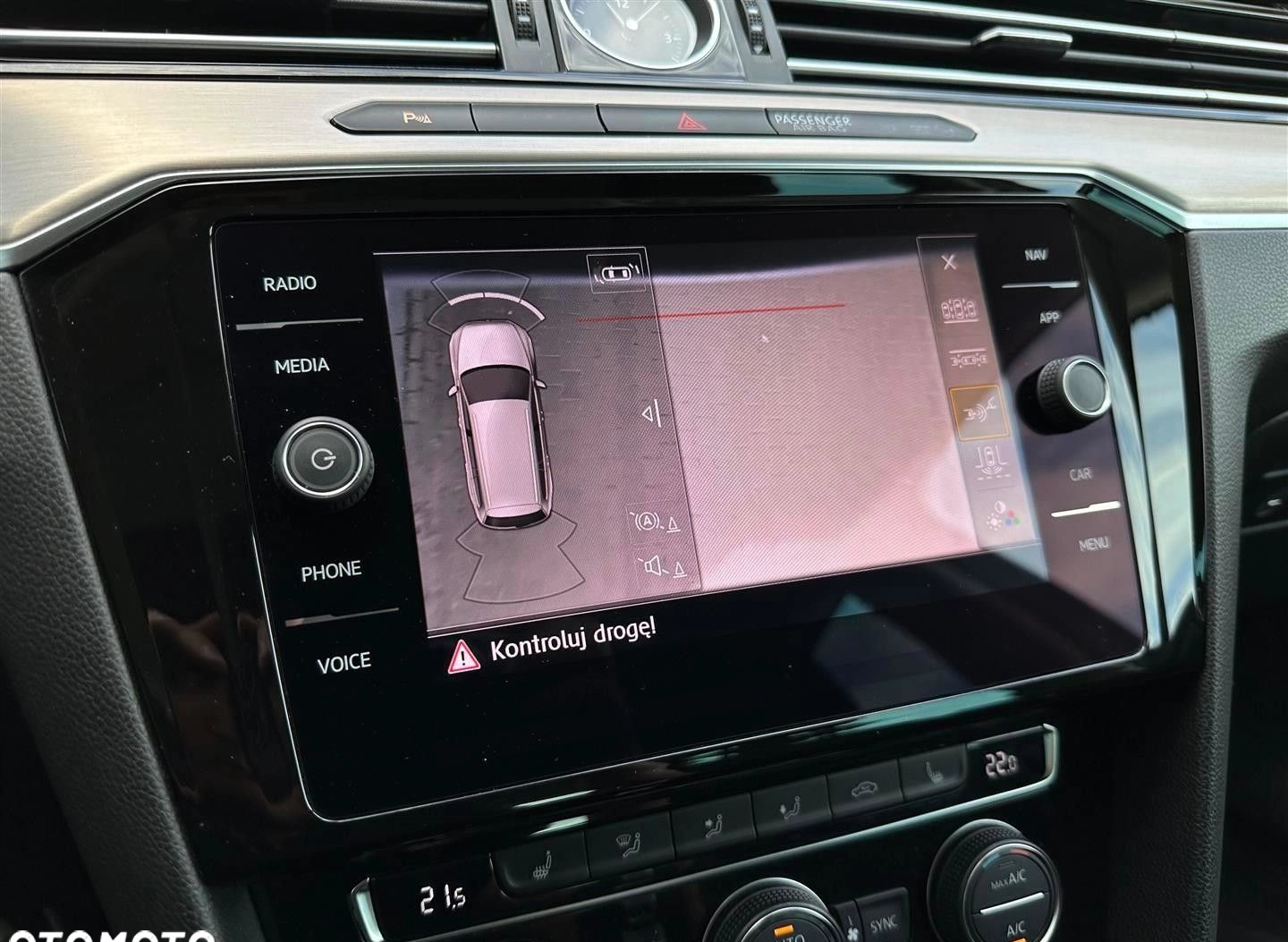 Volkswagen Passat cena 94900 przebieg: 106800, rok produkcji 2018 z Krasnystaw małe 742